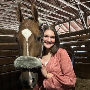 Meet your Posher, Amory